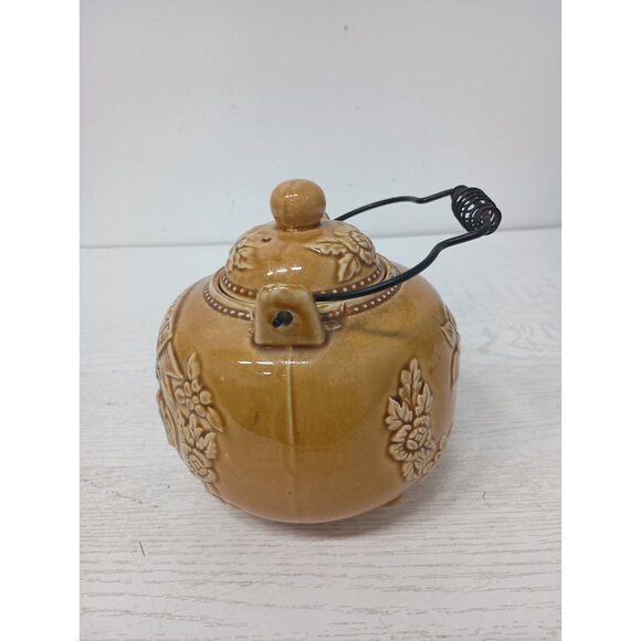 Vintage 70s Tea Time Porcelain Tea Pot Gold Embossed With Wire Handle Japan - Picture 6 of 13